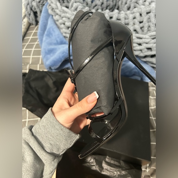 CASSANDRA SANDALS IN PATENT LEATHER WITH BLACK MONOGRAM - Picture 4 of 4